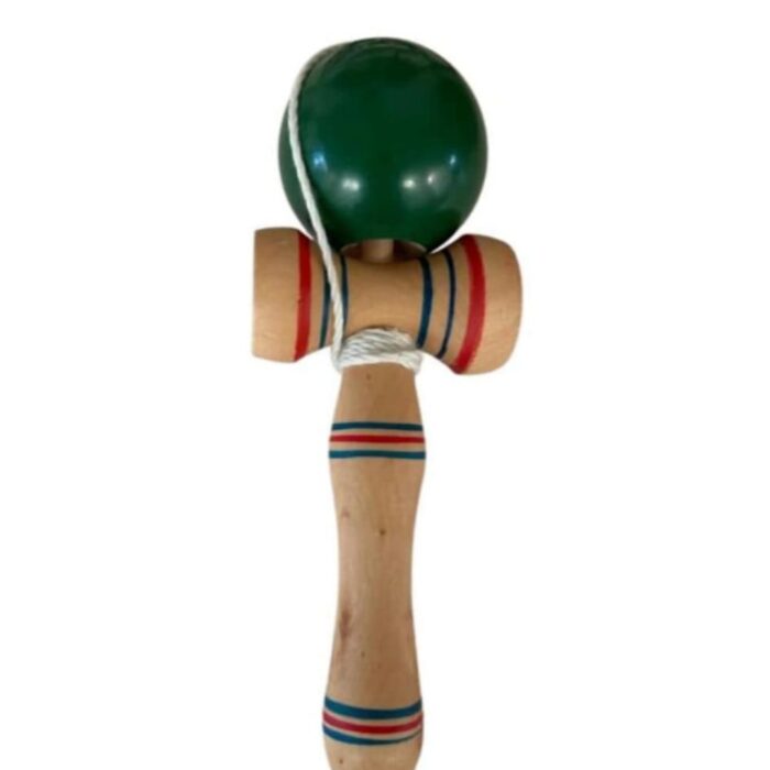 Kendama japoneza din lemn, cu bila verde