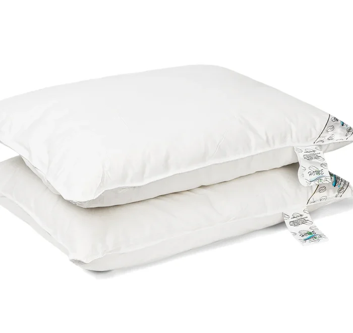 Set 2 perne Home Still, 50x70 cm, 15% puf si 85% pana rata, tesatura 100% bumbac, alb, greutate 2.1 Kg